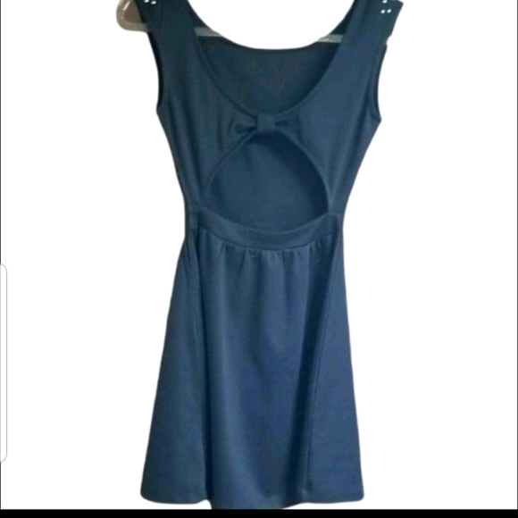 Women's Kirra Dress - Picture 2 of 2